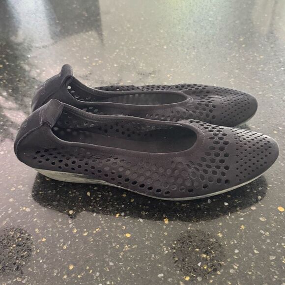 Arche ONAKHO Laser Cut Demi Wedge | Black - Picture 5 of 10